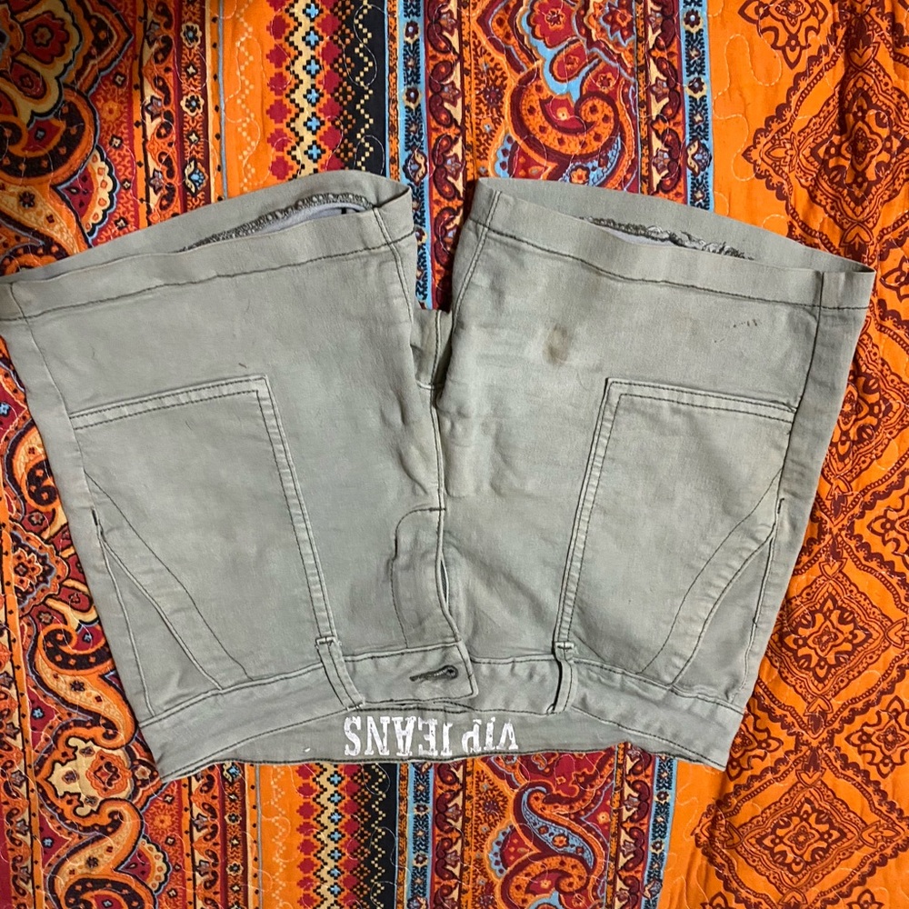 VIP women’s Olive green Shorts